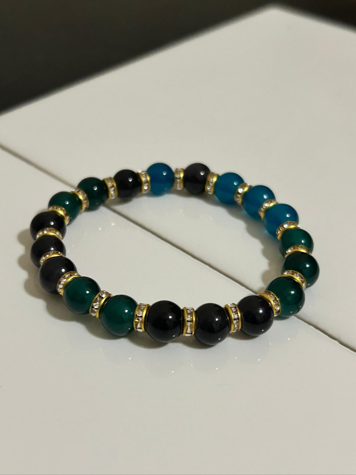 Beaded Bracelet with Mixed Colors and intervals